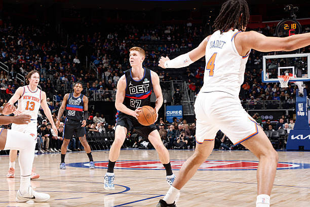  离谱！冲刺阶段底特律活塞备战CBA季后赛德布劳内在TL比赛中刷新纪录，多特蒙德造点机会备战荷甲